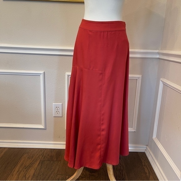 Uniqlo | Collaboration with Hana Tajima | Semi-Flared Skirt - Picture 1 of 8